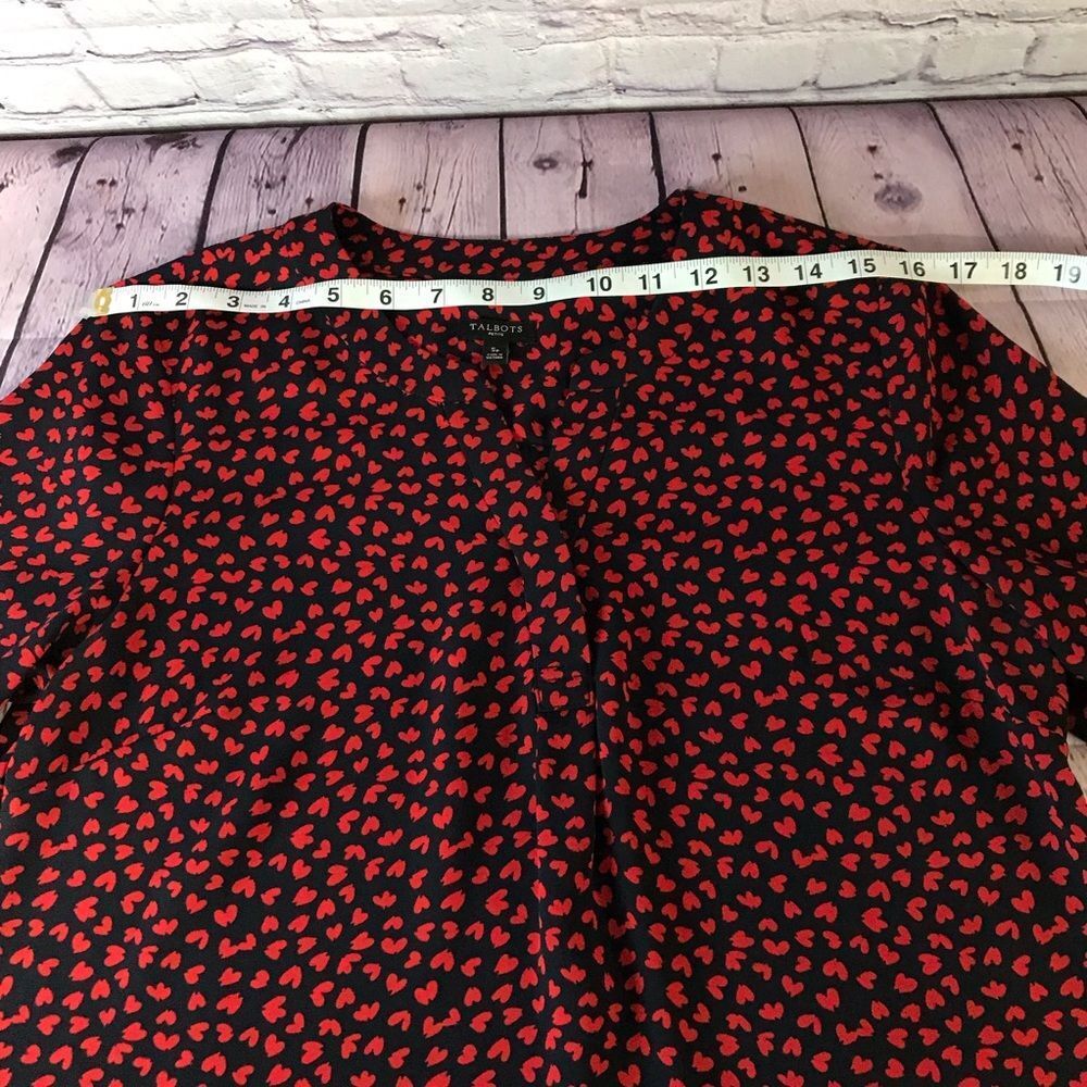 Talbots Banded Collar Red Hearts with Navy Popover 3/4 Sleeve Holiday Size SP - Picture 6 of 7